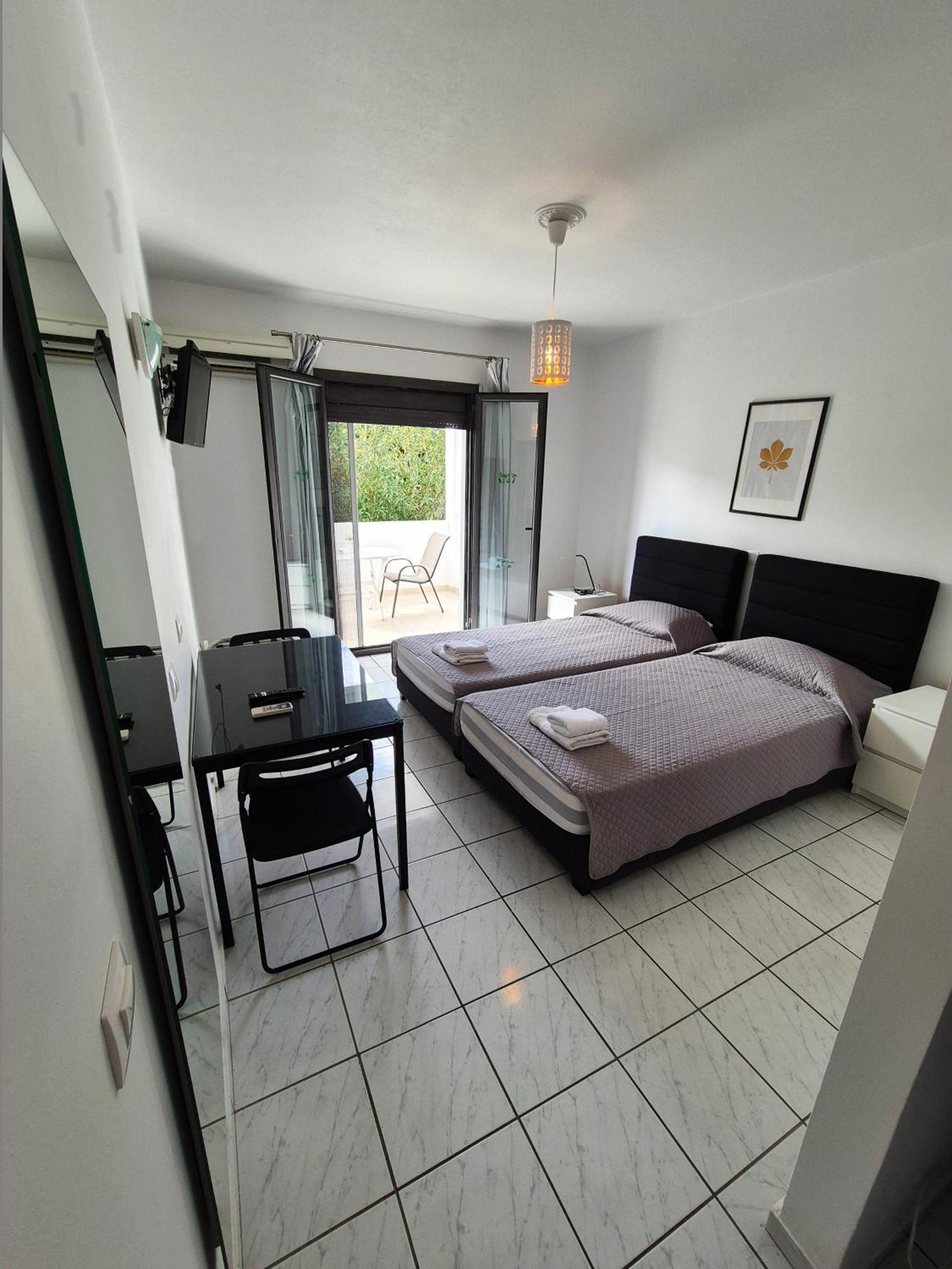 Natalie'S Hotel Skala  Екстер'єр фото