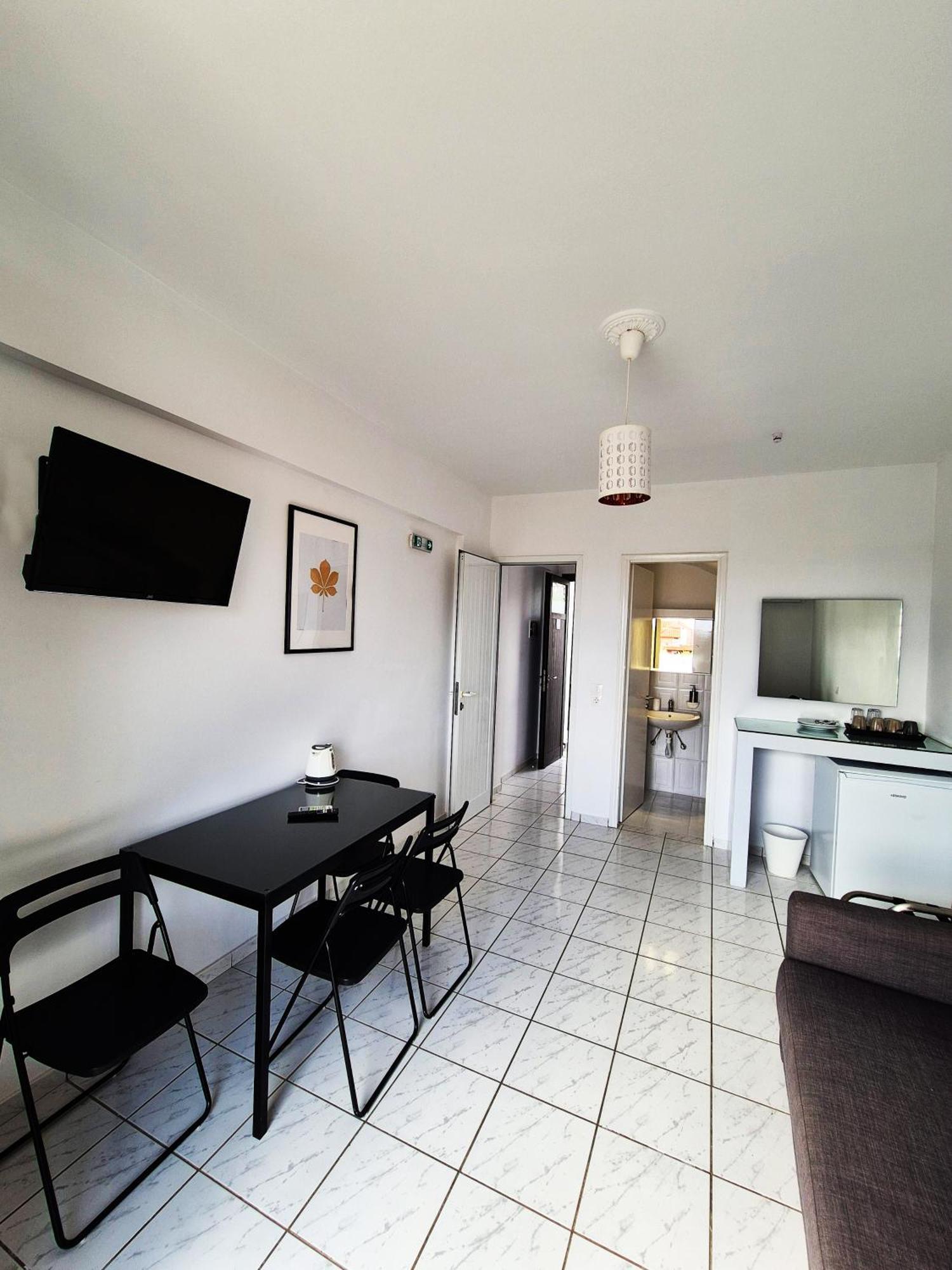 Natalie'S Hotel Skala  Екстер'єр фото