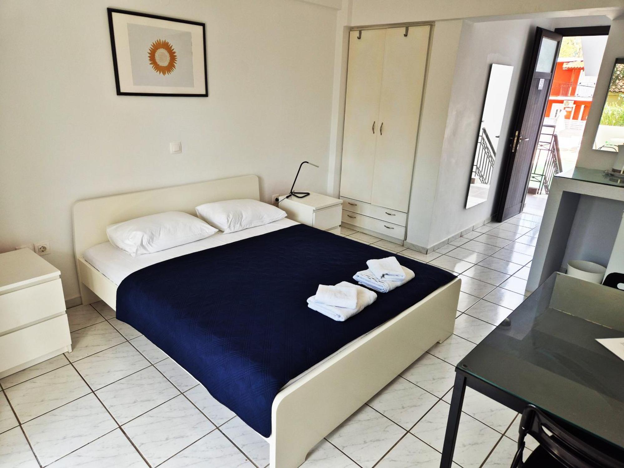 Natalie'S Hotel Skala  Екстер'єр фото